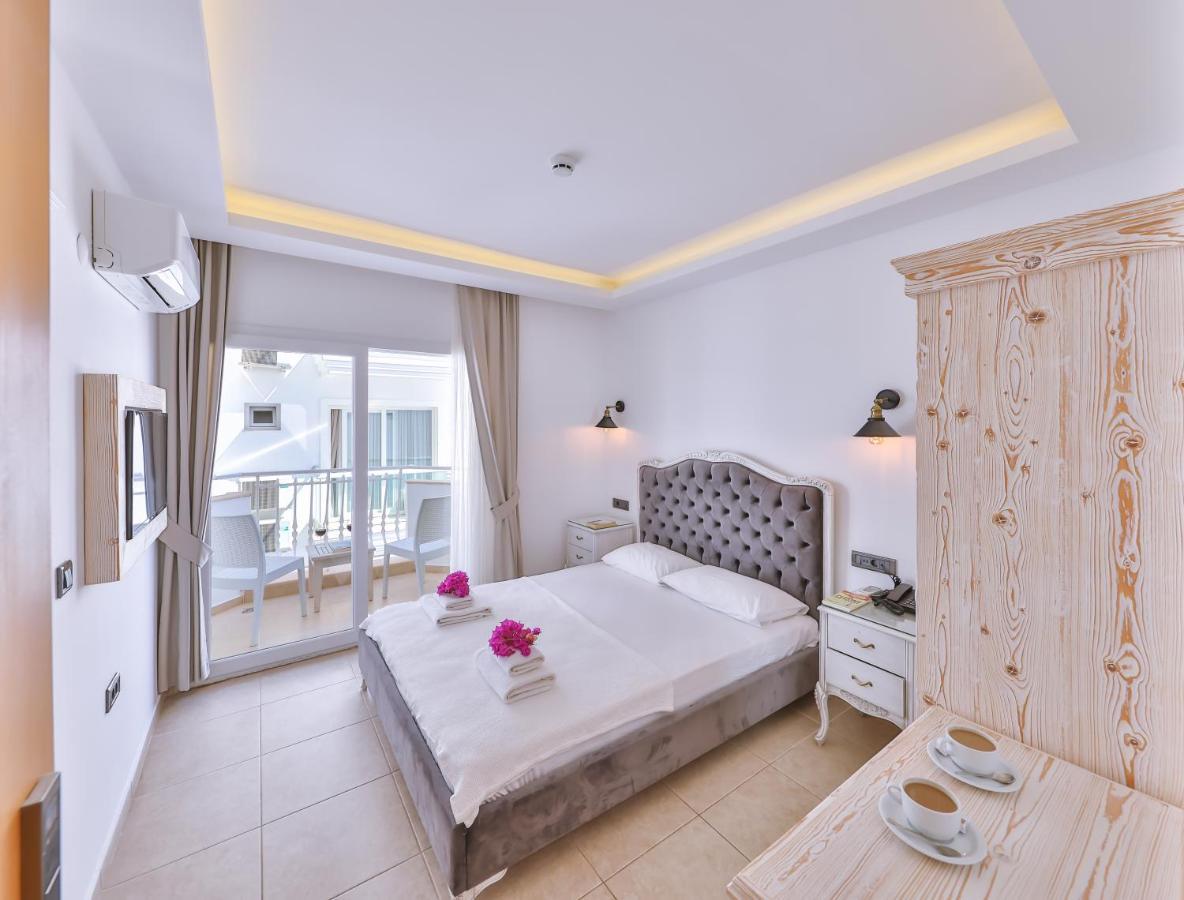 Double Room Side Sea View