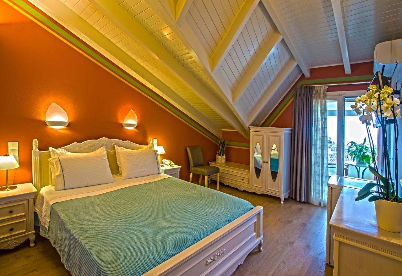 Attic Double Room Sea View