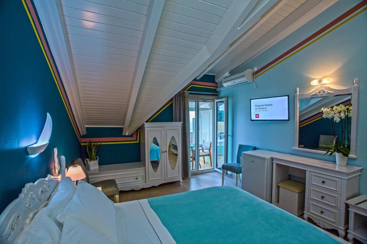 Attic Double Room Sea View