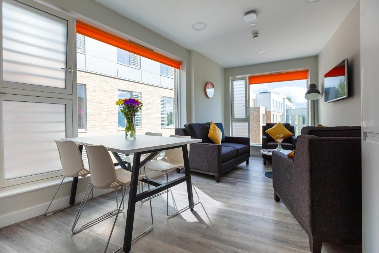 4-Bedroom Apartment Sleep 4