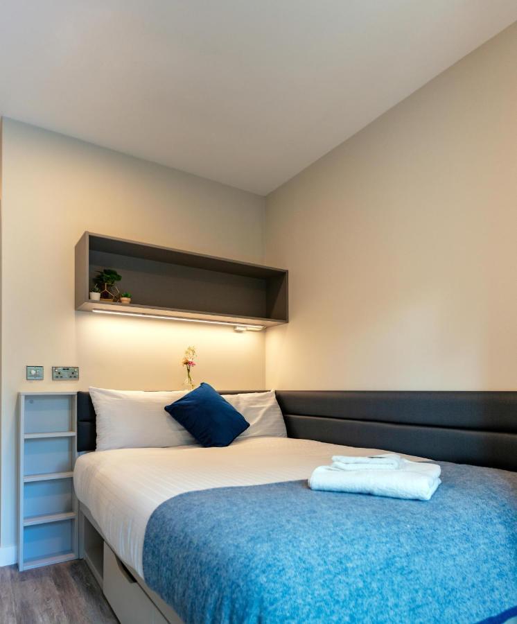4-Bedroom Apartment Sleep 4