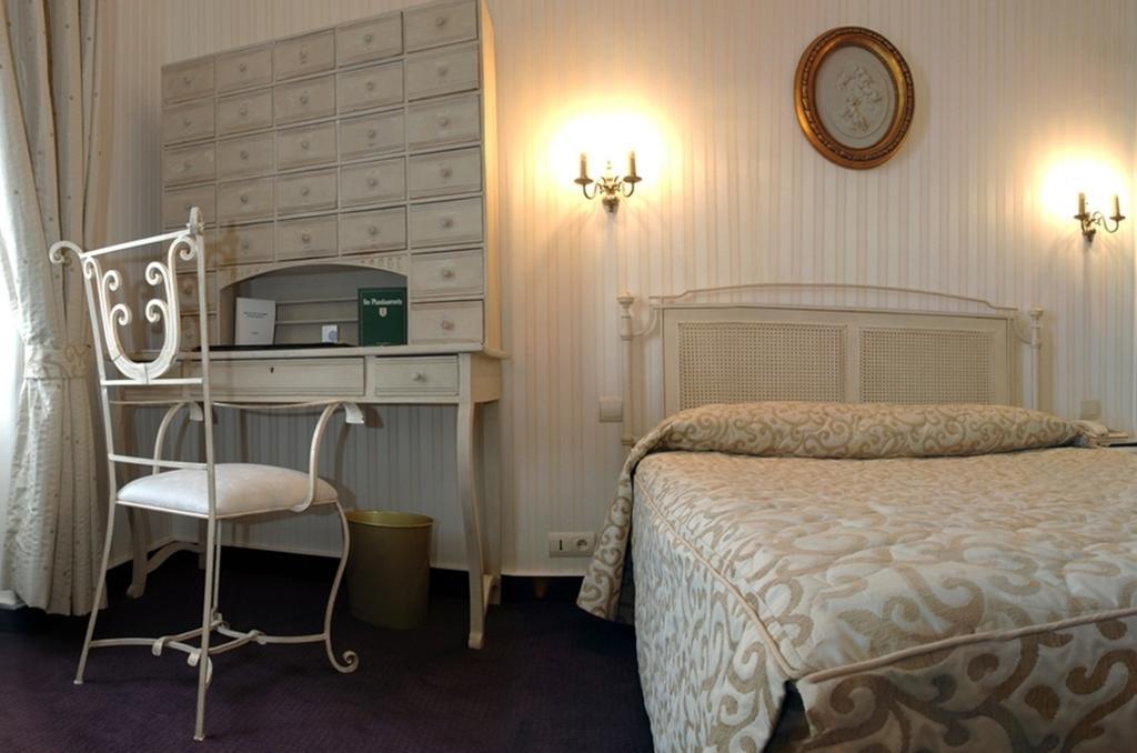 2 Camere Matrimoniali Adiacenti