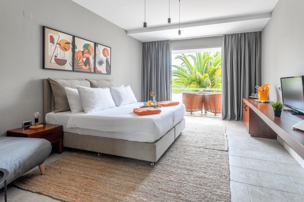 Superior Room Partial Sea View
