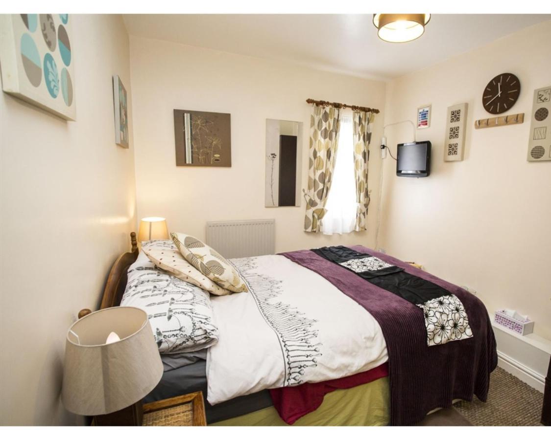 Small Double Room,1589268532:JPEG