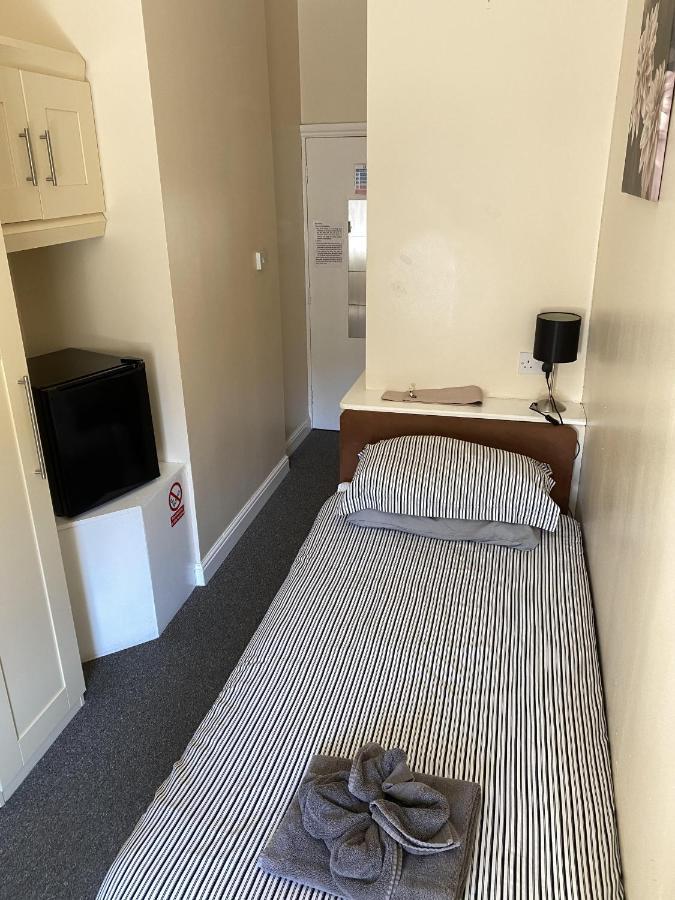 Single Room,1589268414:JPEG