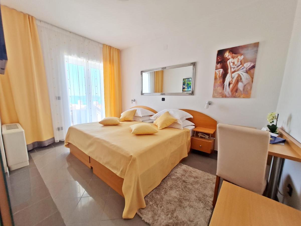 Comfort Double Room Terrace Sea View