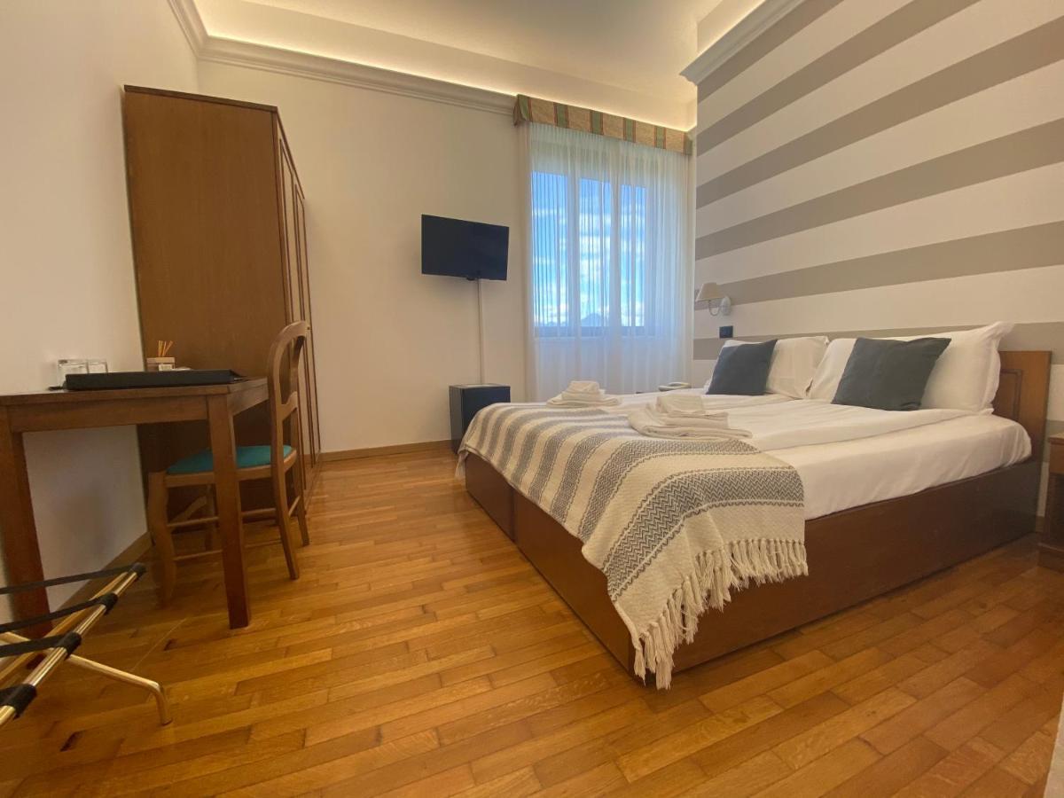 Double Room Lake View