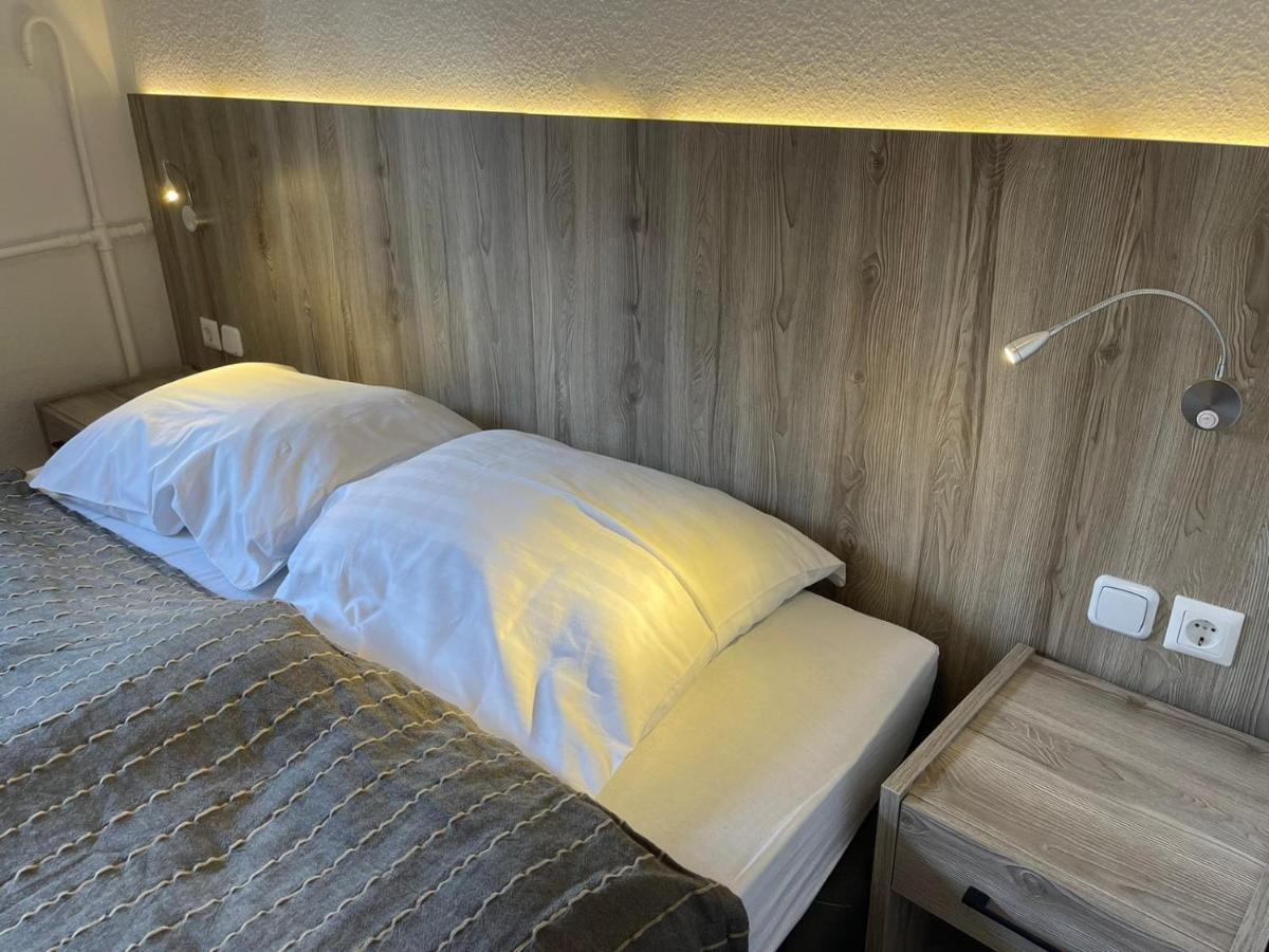Double or Twin Room Private Bathroom