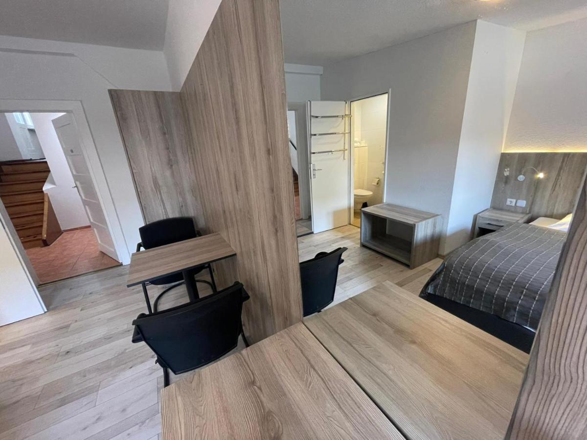 Double or Twin Room Private Bathroom