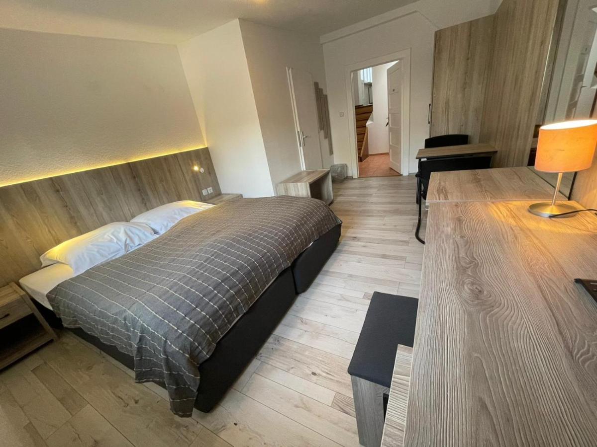Double or Twin Room Private Bathroom