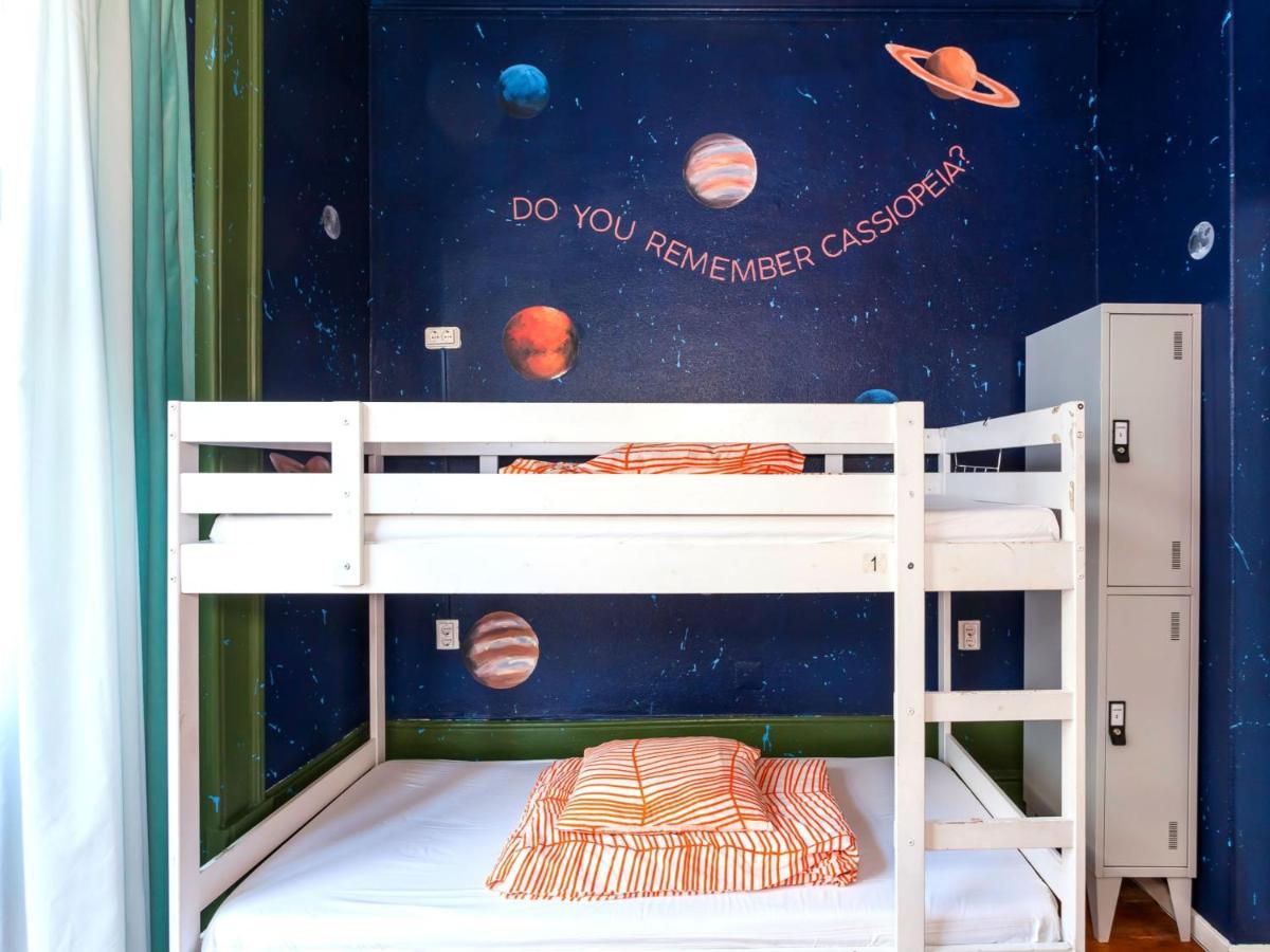 Bed 6-Bed Dormitory Room