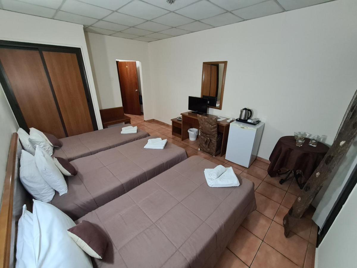 Economy Triple Room