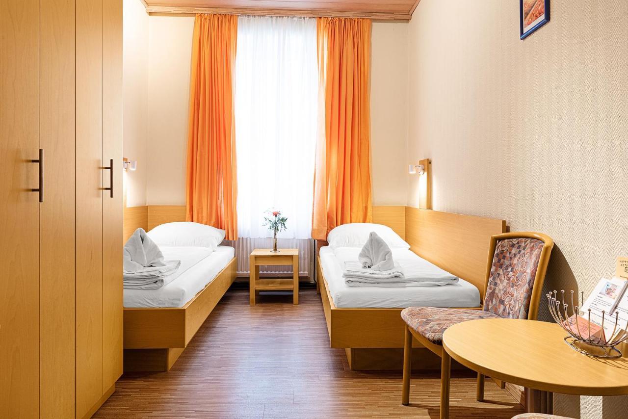Double or Twin Room,1123255494:JPEG