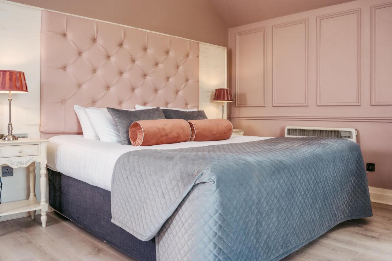 Superior King Suite