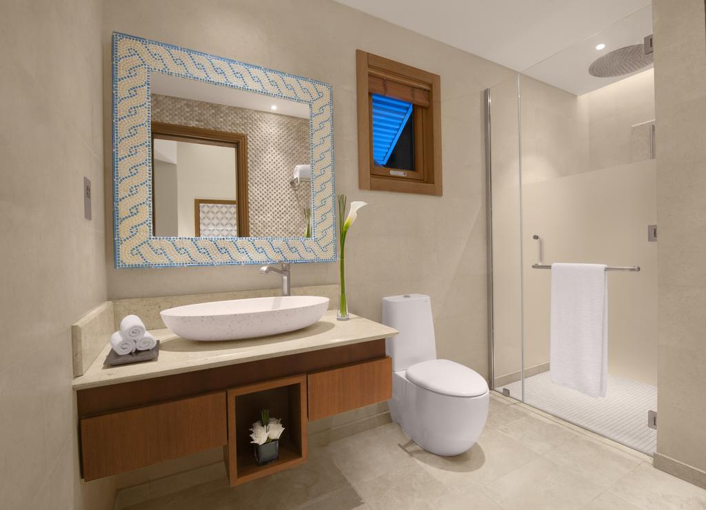 Deluxe Sea View Room with Adventure Park Access