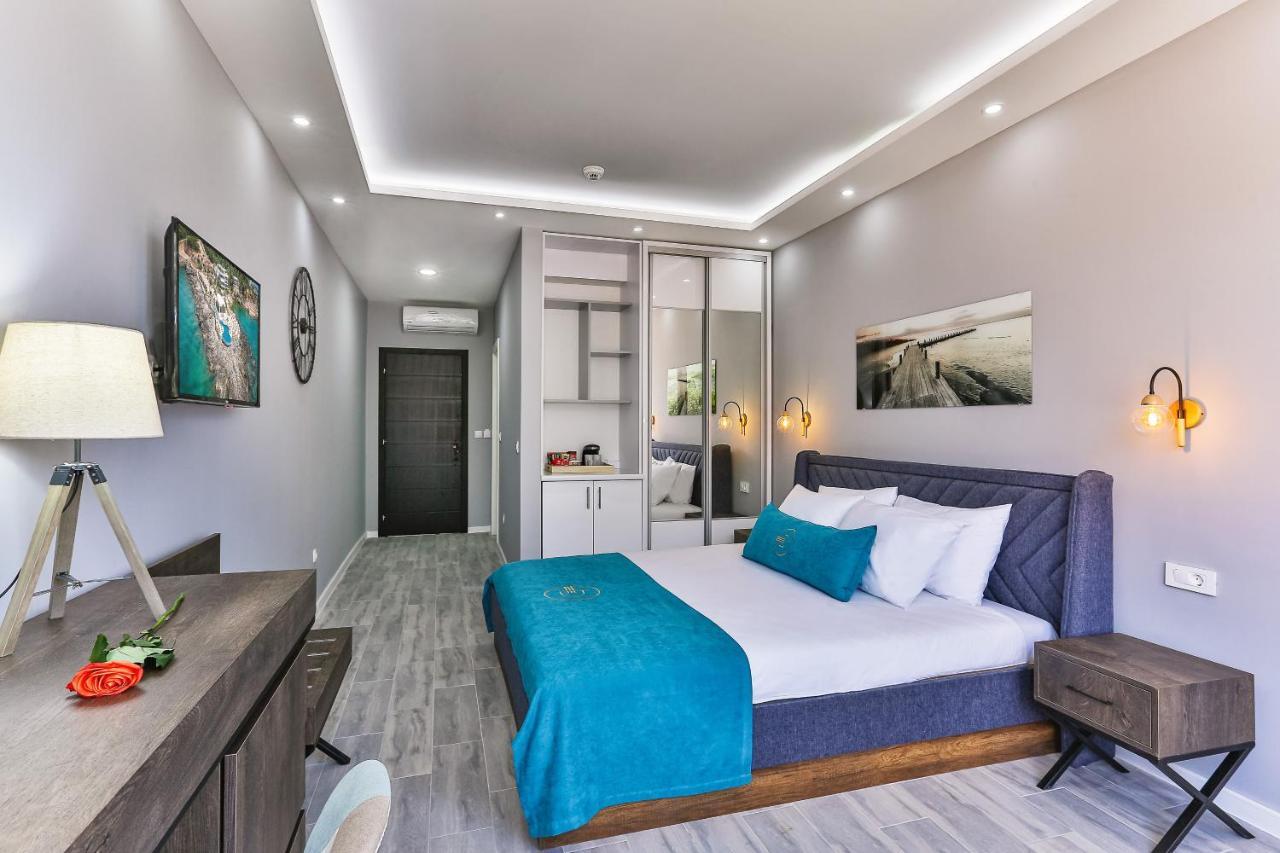 Deluxe Double or Twin Room Sea View