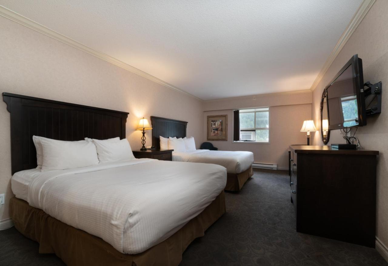Queen Room Two Queen Beds