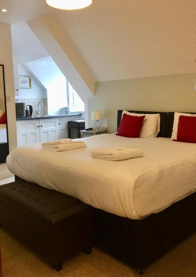 Large Double or Twin Room,789333153:JPEG