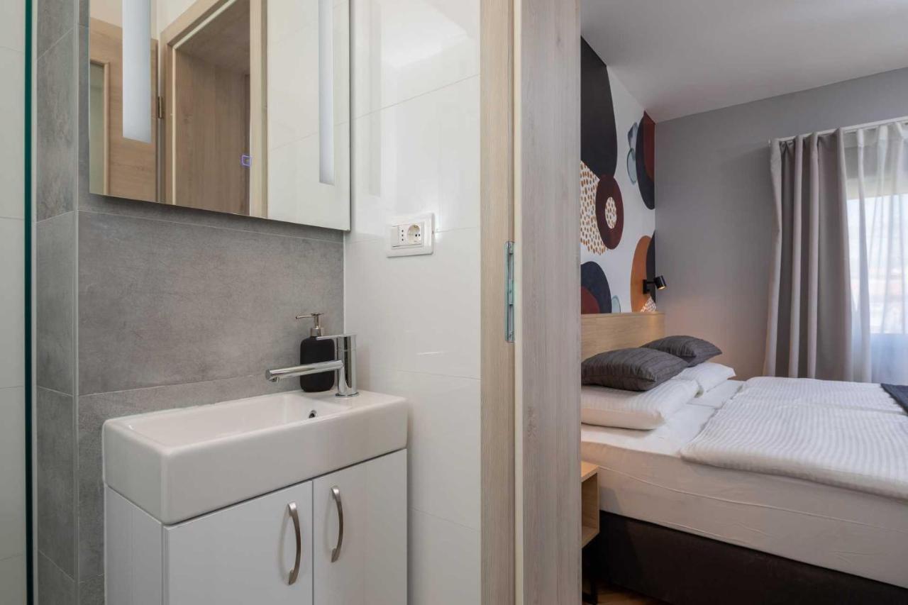 Double Room Mountain View