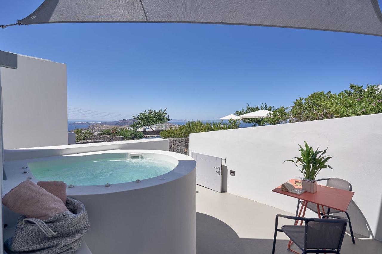 Junior Suite Hot Tub Partial Sea view or Lower courtyard