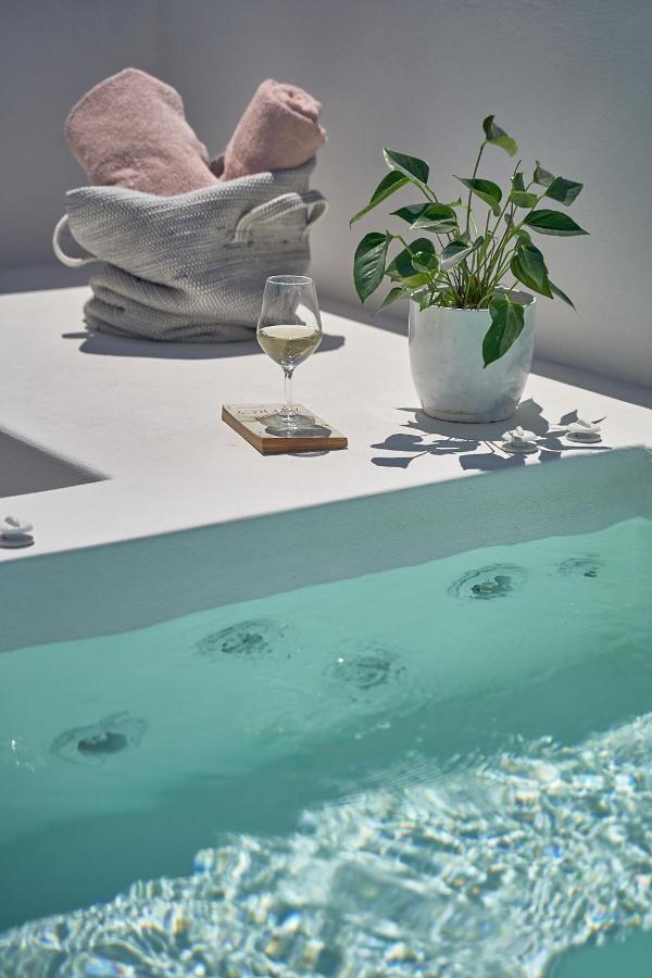 Suite Hot Tub Sea View Courtyard level