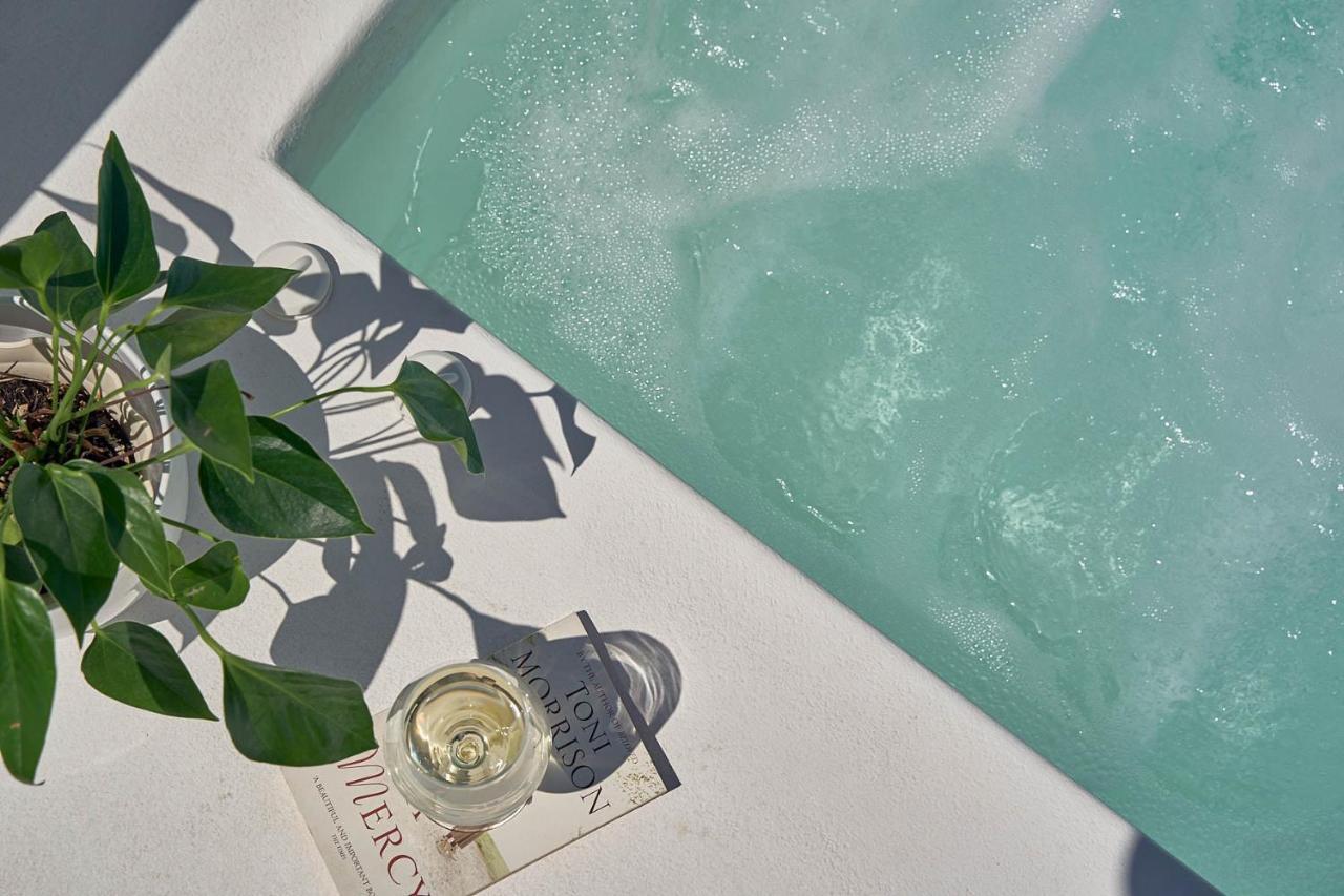 Suite Hot Tub Sea View Courtyard level
