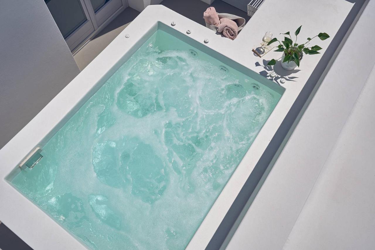 Suite Hot Tub Sea View Courtyard level