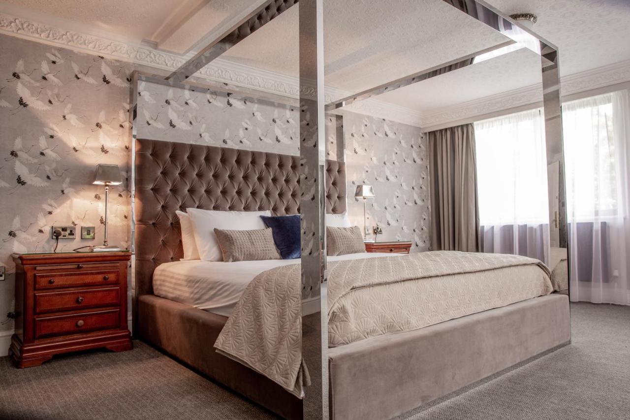 Superior King Suite