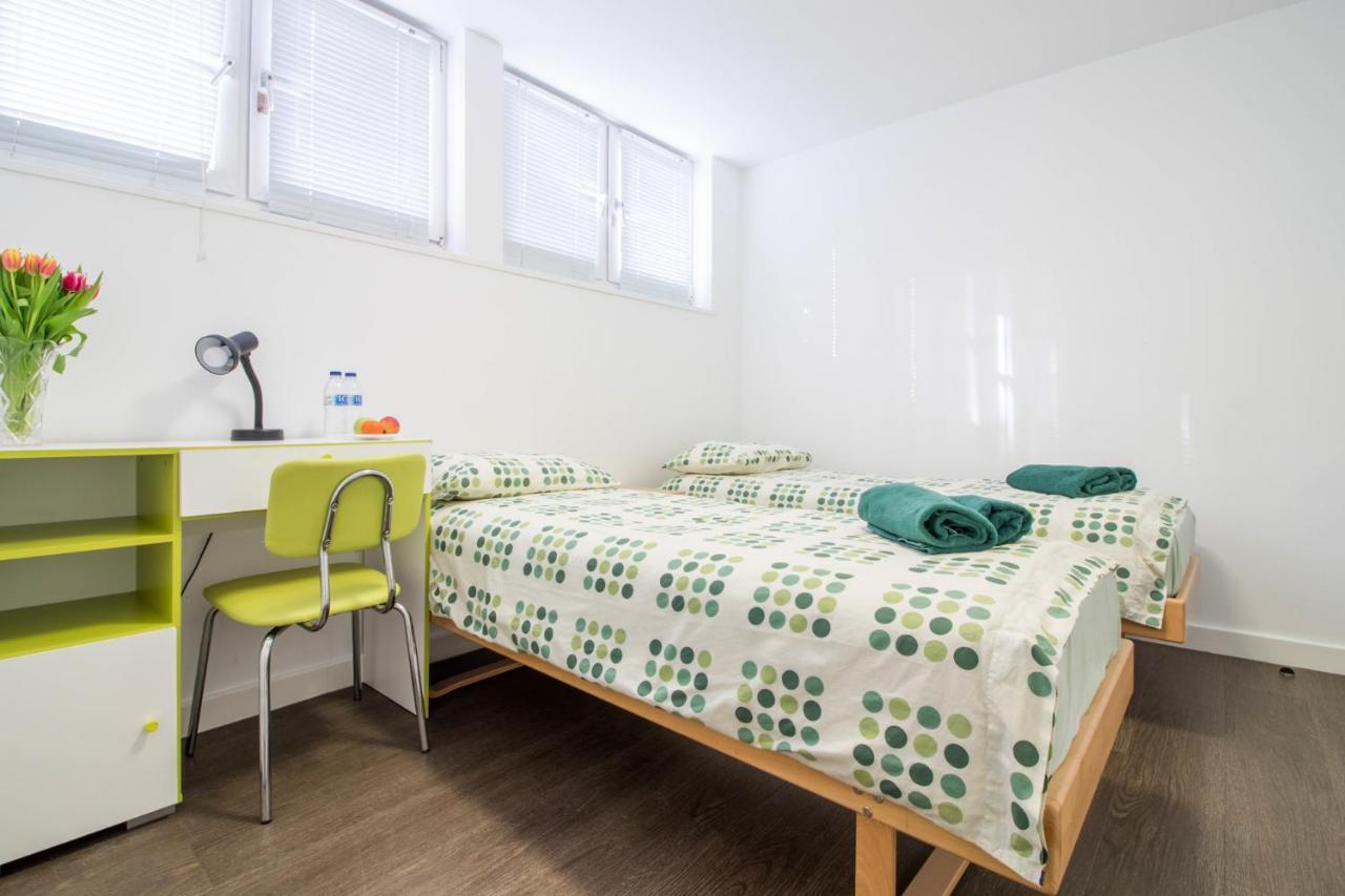 Double or Twin Room Private Bathroom