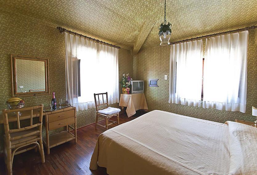 Double or Twin Room,11371994:JPEG