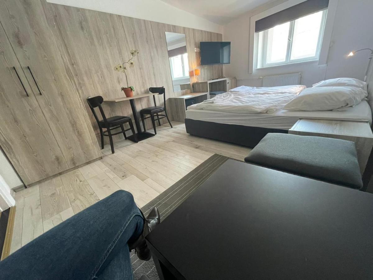 Double Room Private External Bathroom