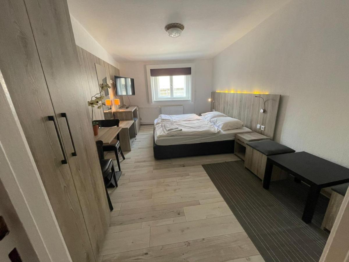 Double Room Private External Bathroom