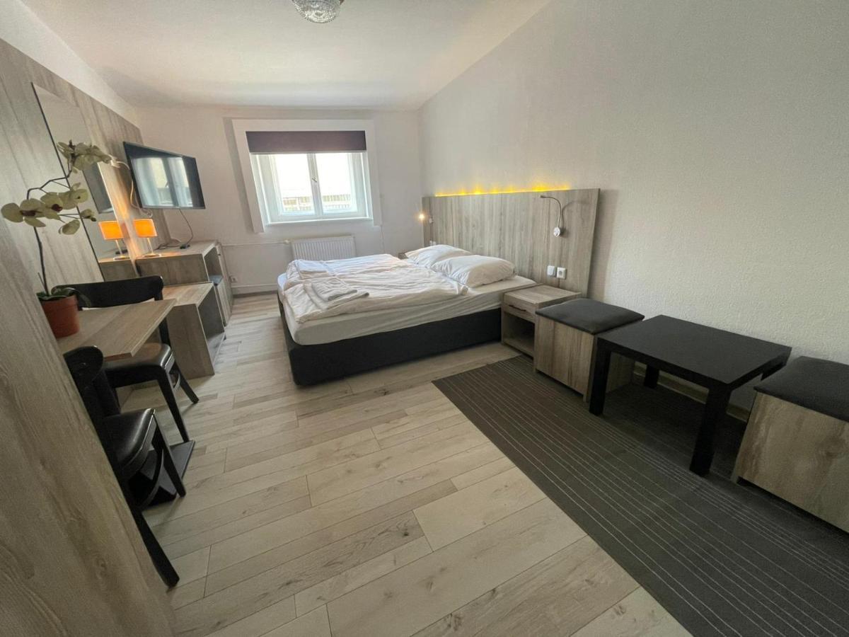 Double Room Private External Bathroom