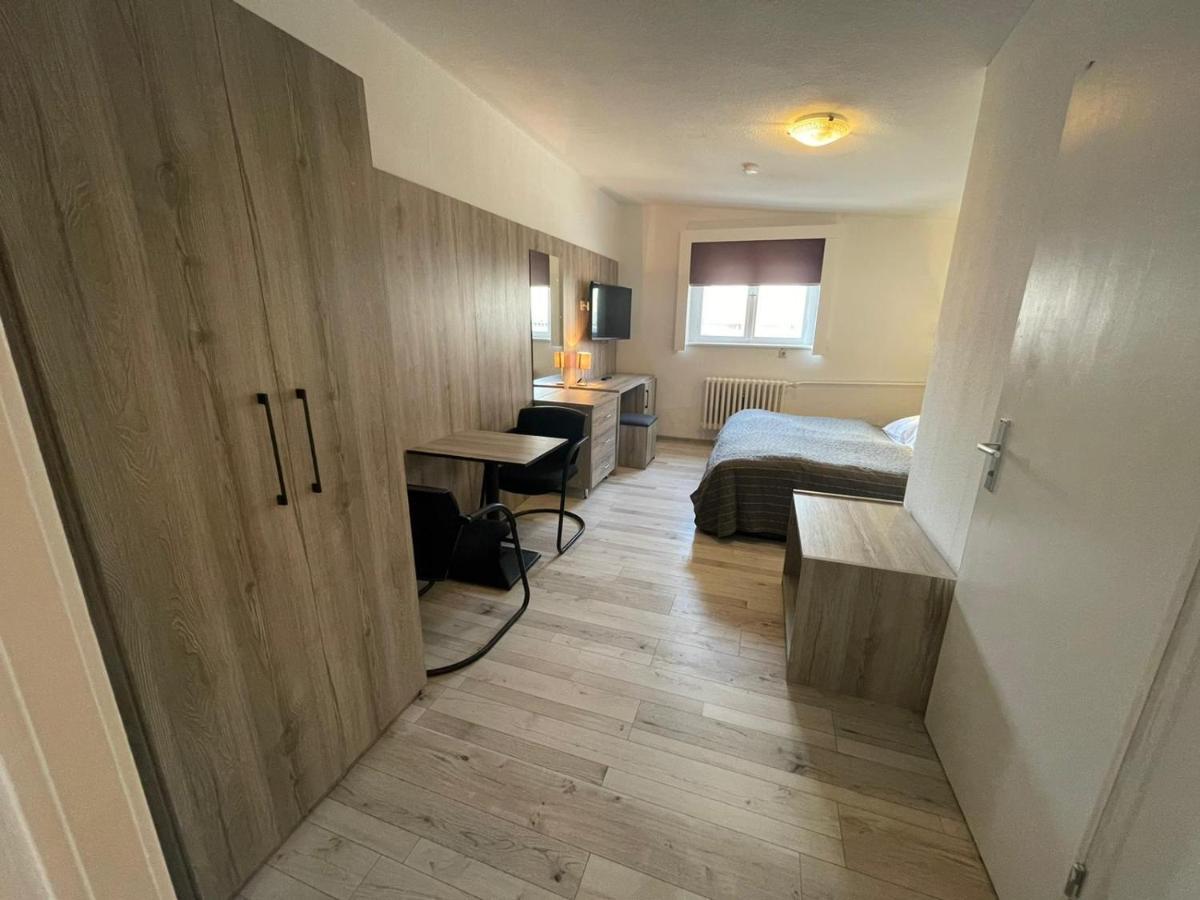Double or Twin Room Private Bathroom