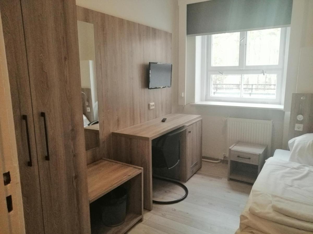 Single Room Private External Bathroom