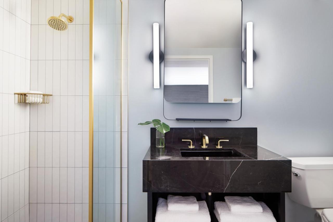 Premium King Room