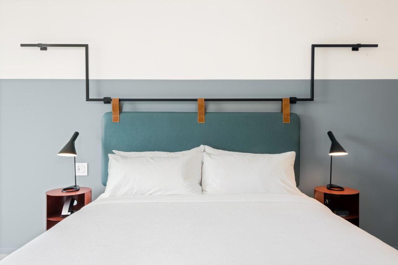 Hébergement Lit King-Size Citadin (Parking Inclus)