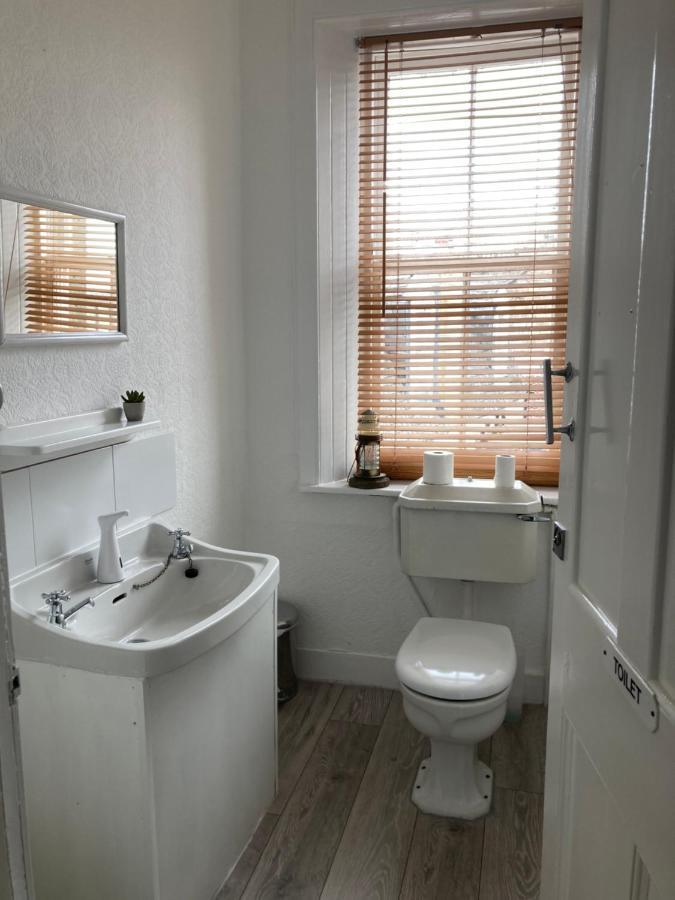 Budget Single Room,1132706463:JPEG
