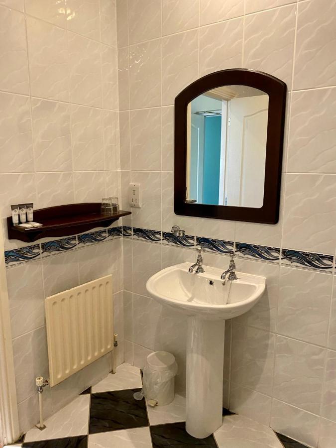 Garden Wing Double & Single Room