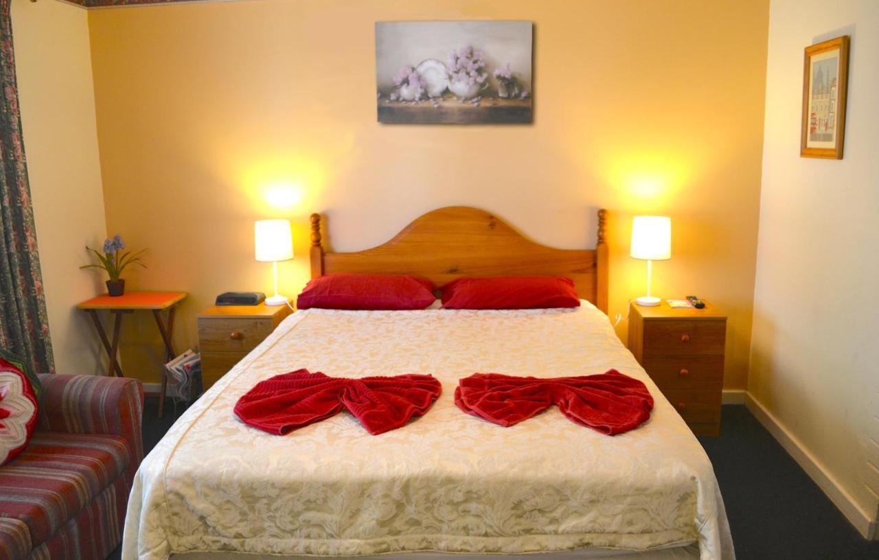 En-suite Single room