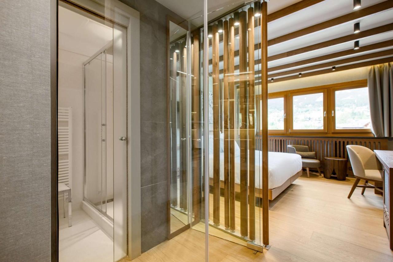 Premium Collection Zimmer mit Blick auf die Dolomiten
