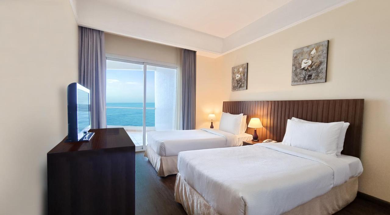 Deluxe Room Sea View Twin Bed Smoking