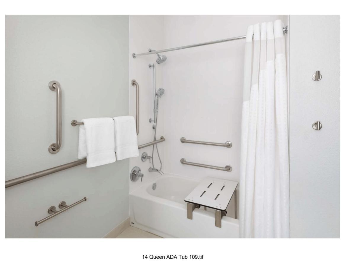 Chambre Lit Queen-Size - Accessible aux Personnes Malentendantes - Non-Fumeurs
