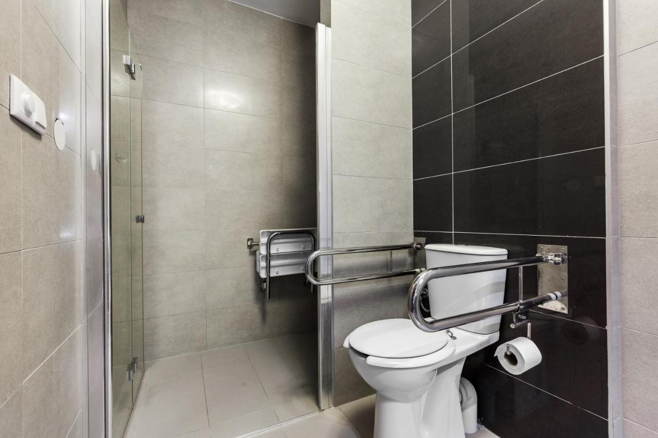 Double or Twin Room Upper Floor