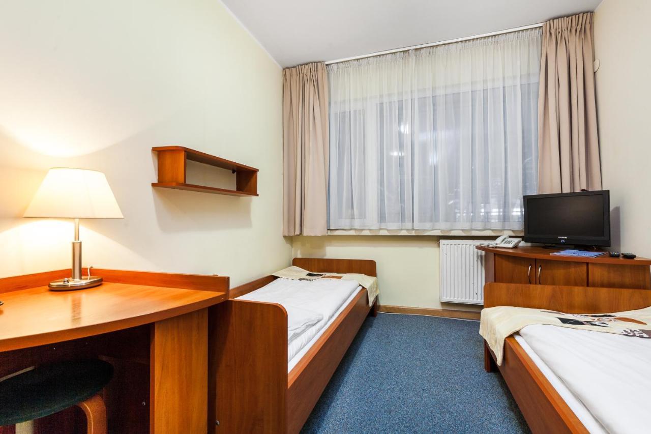 Economy Room Ground Floor icerink view