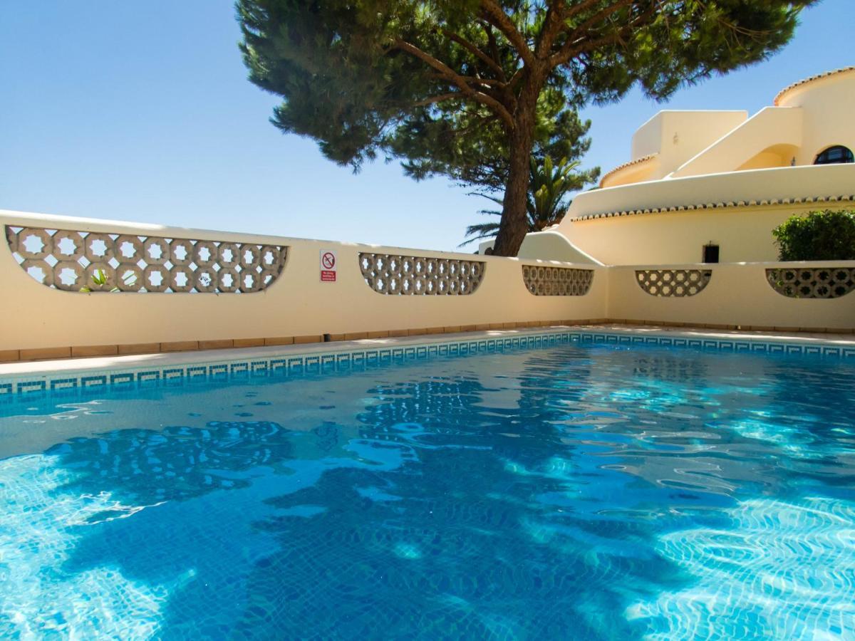 Five-Bedroom Villa Sea View