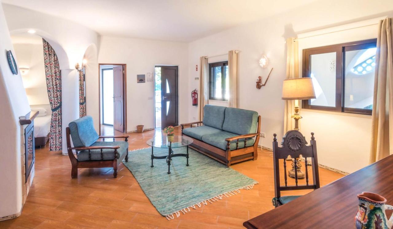 Five-Bedroom Villa Sea View
