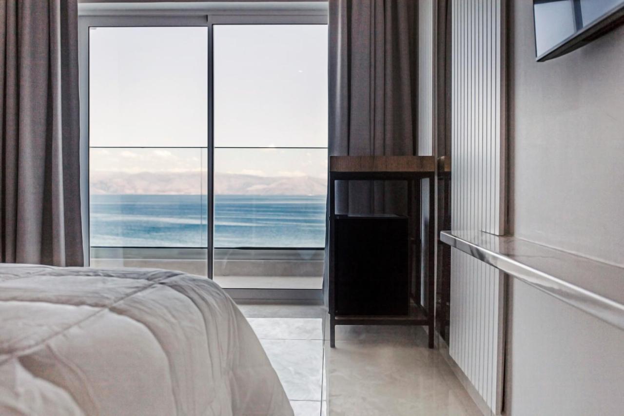 Double Room with Balcony and Sea View,1504357000:JPEG