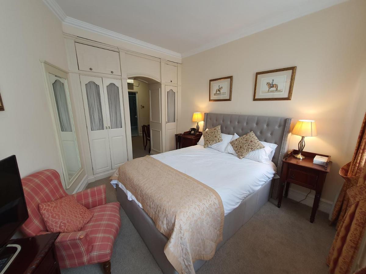 Standard King Room