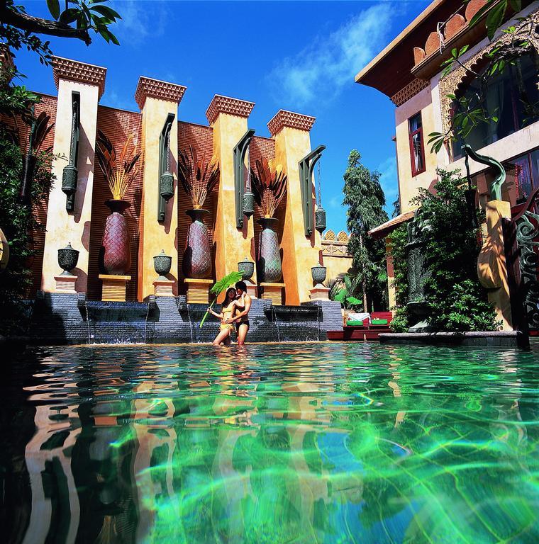 Pool-Villa-Suite